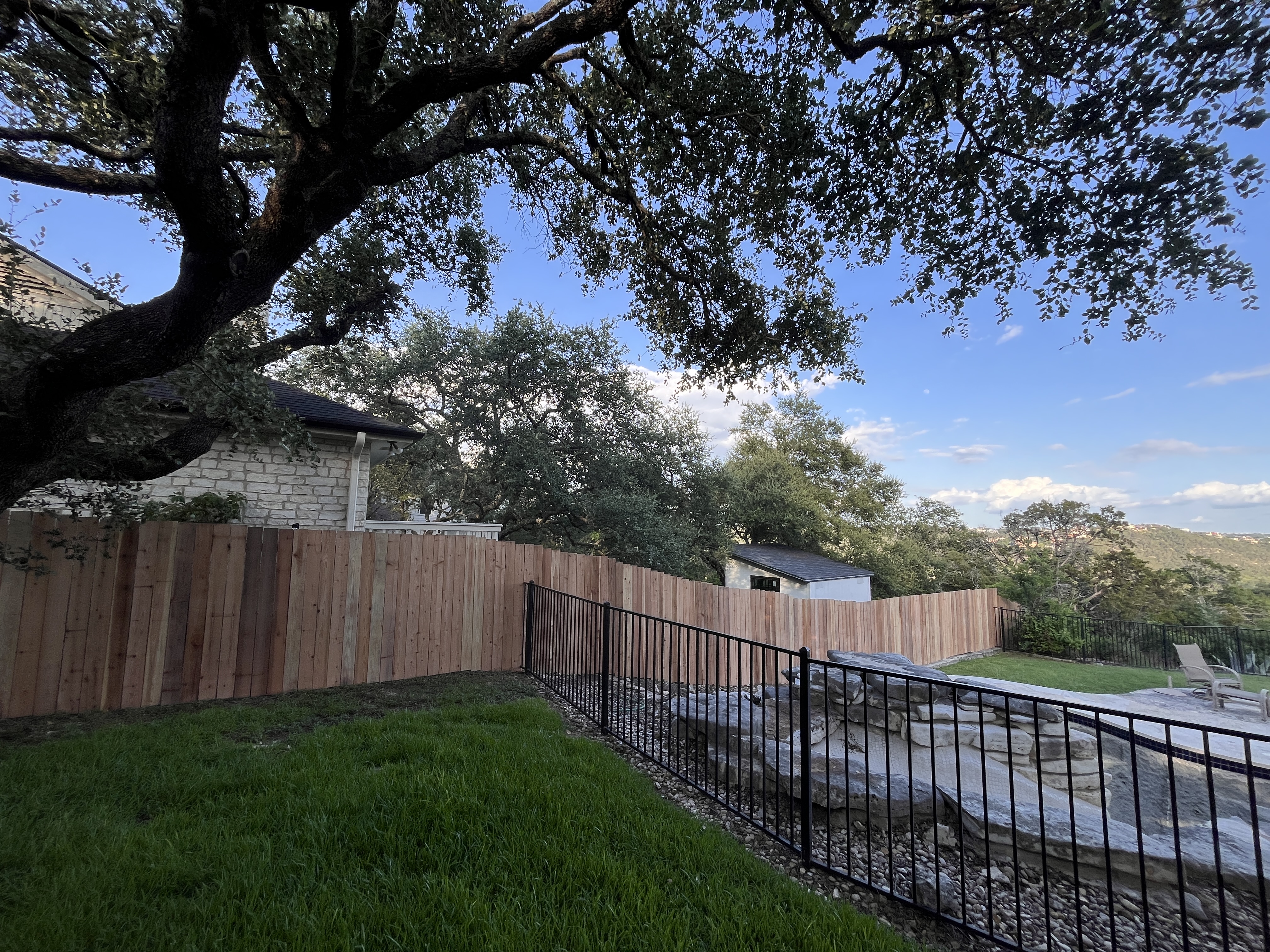 Fence weatherproofing and staining services in Austin, Texas - Protect and beautify your fence
